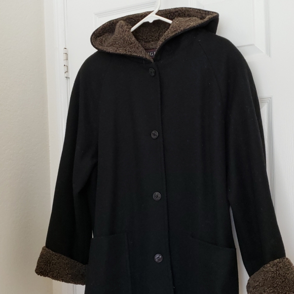 Jacket - Picture 2 of 3